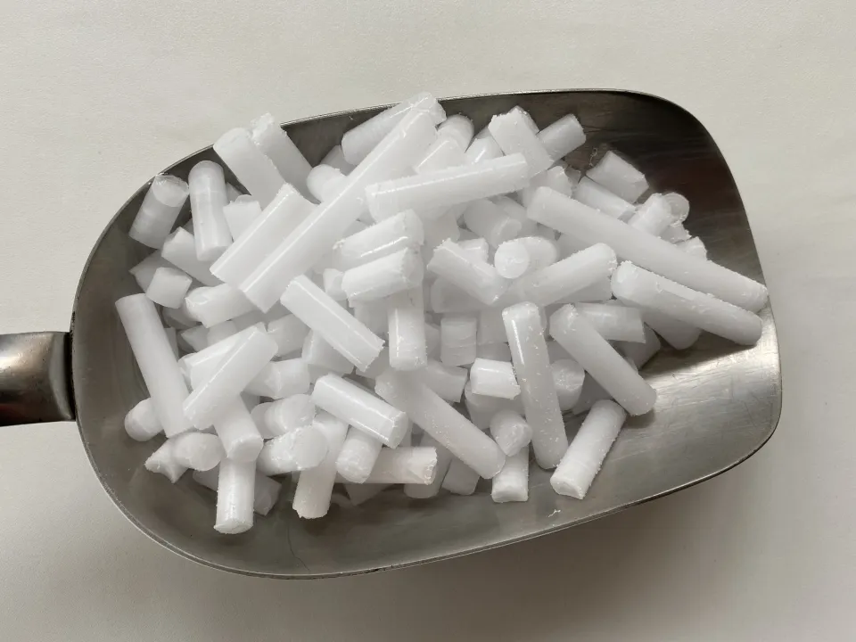 Livraison en nos ateliers de carboglace (glace sèche) - Pellets 16 mm diamètre - Prix selon quantité